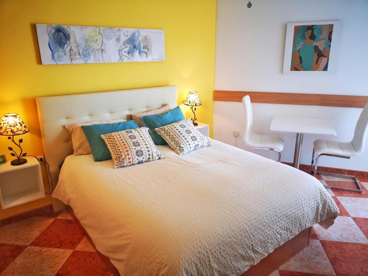 Studio Beso Del Mar Apartment Nerja Exterior photo